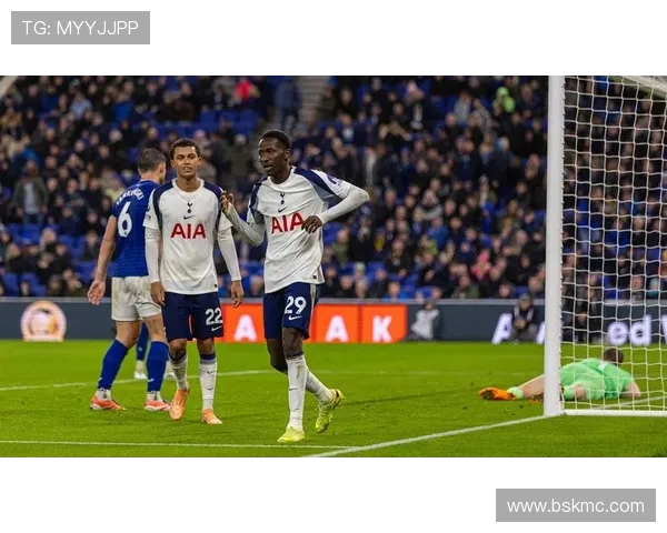 范德芬：精心备战定位球成功 对手埃弗顿防守难度大